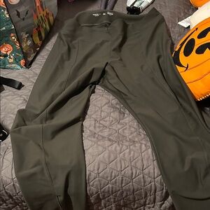 Old Navy Men's Dark Olive Joggers